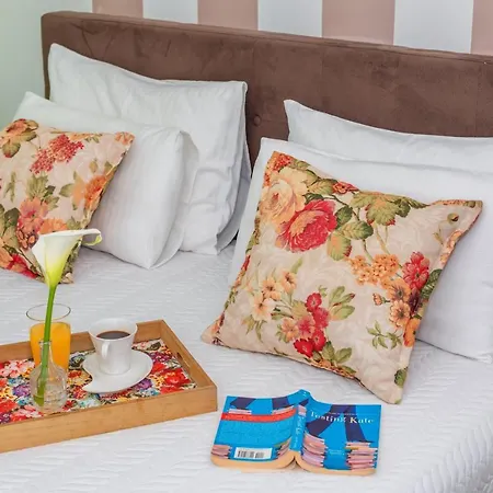 Apartments Fortunella Петровац Экстерьер фото