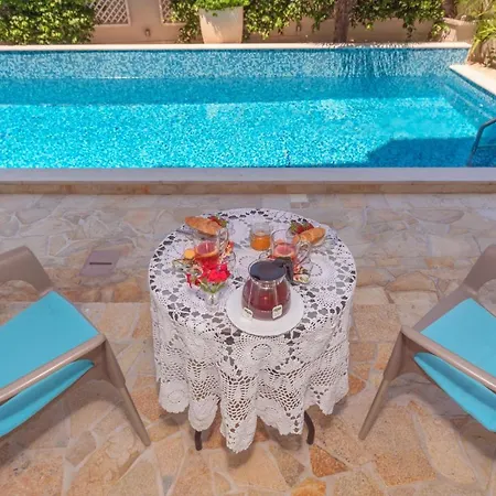 Apartments Fortunella Петровац Экстерьер фото