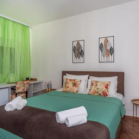 Apartments Fortunella Петровац Экстерьер фото