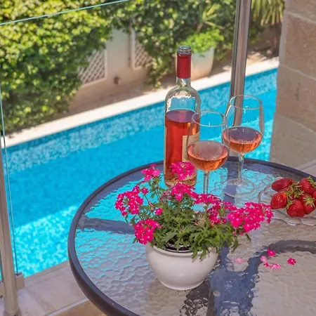 Apartments Fortunella Петровац Экстерьер фото