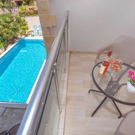 Apartments Fortunella Петровац Экстерьер фото